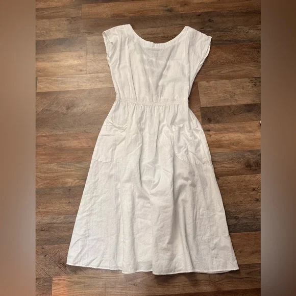 ❌❌sold❌❌Elegant White Midi Dress for Women - Picture 1 of 2